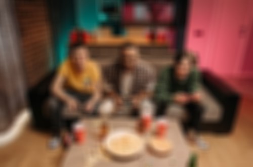 小米产业链概念股涨幅居前，蓝思科技等多股跟涨